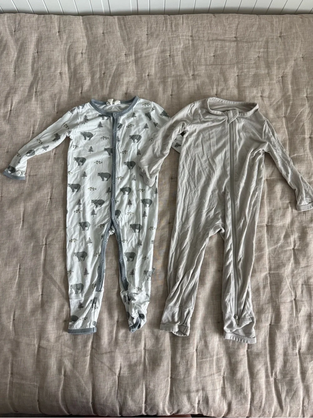 Kyte Baby Bundle of One Piece Pajamas Size 6-12 months